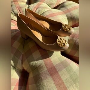 Tory Burch Chelsea 50mm Soft Nappa Leather Pump Shoes Sizes Available